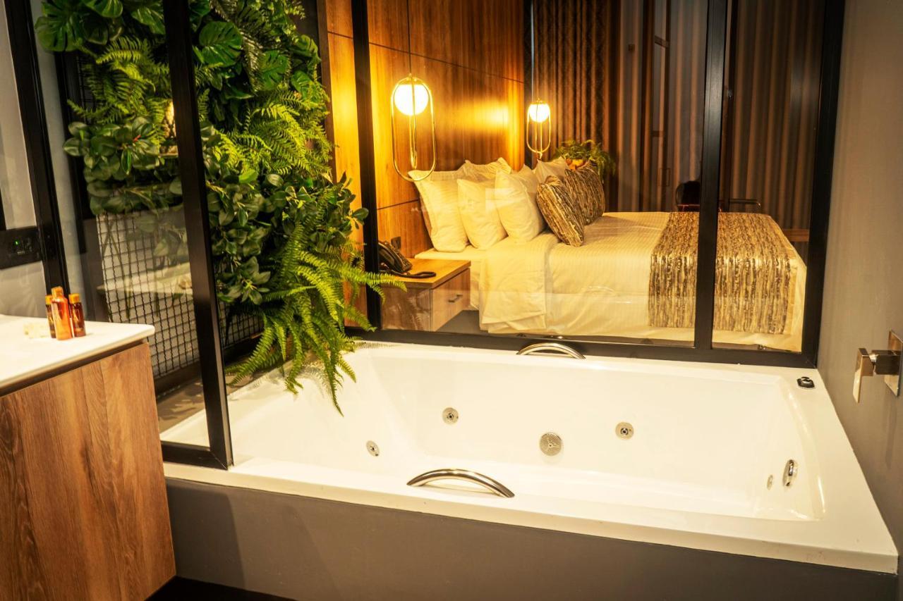 Cavalta By Bernalo Hotels Medellin Exterior photo A modern bathtub